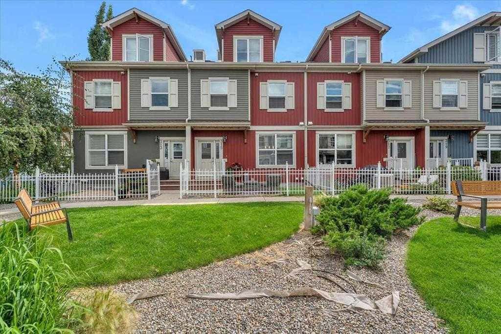 Photo of 10 Auburn Bay Avenue SE #315, Calgary, AB T3M 0P7 (MLS # A2335821)