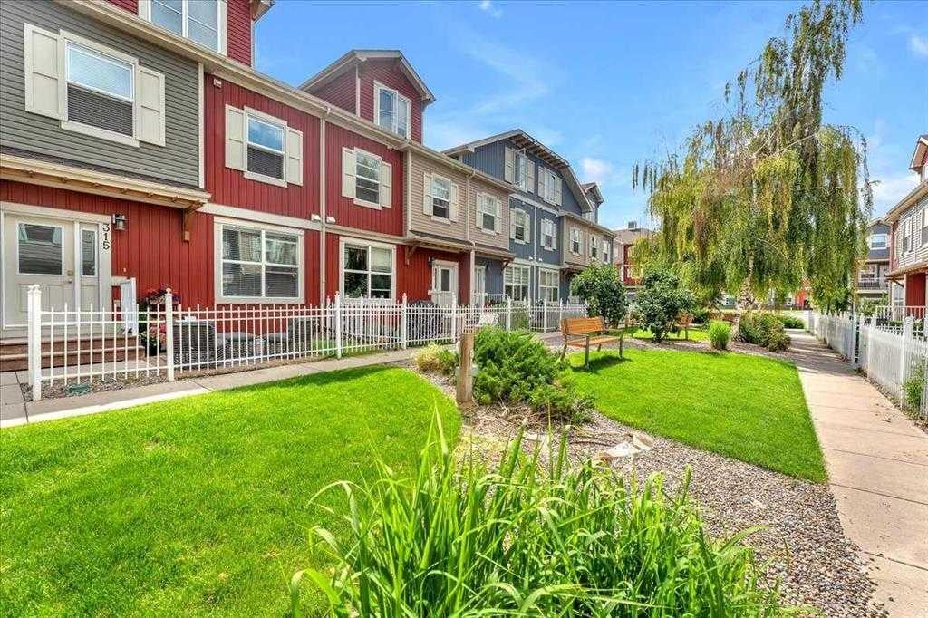 10 Auburn Bay Avenue SE 315