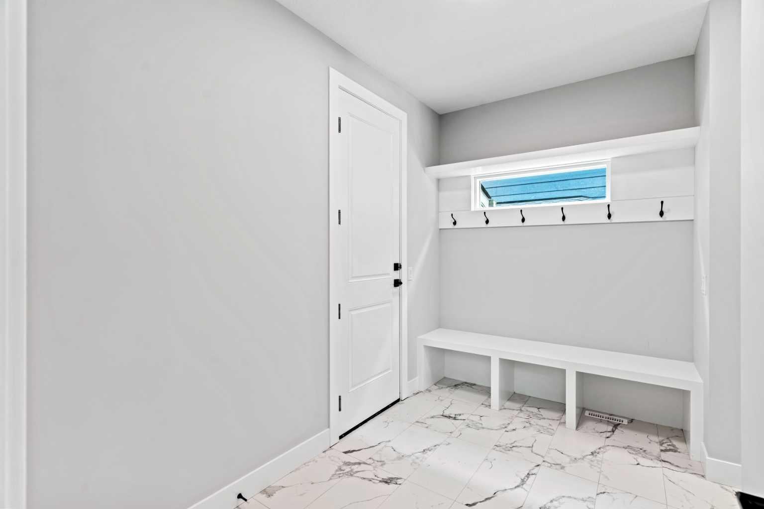 141 Vantage Drive