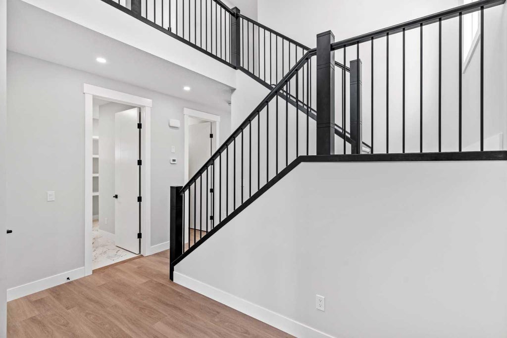 Photo of 141 Vantage Drive, Cochrane, AB T4C 3G3 (MLS # A2347039)