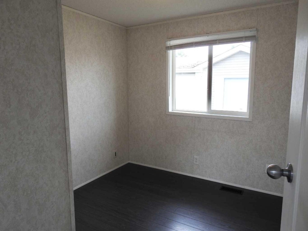 Photo of 218 Oak Wood Drive NW, Edmonton, AB T6P 0A4 (MLS # A2330981)