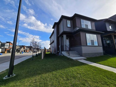 Photo of 431 Rowmont Boulevard NW, Calgary, AB T3L 0L3 (MLS # A2351704)