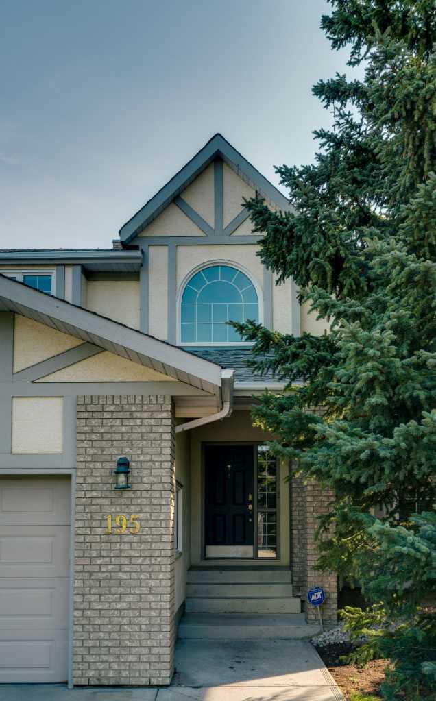 195 Christie Park View SW