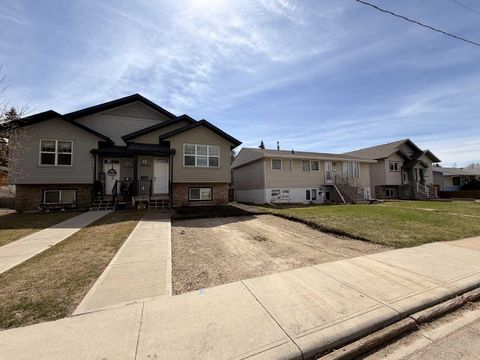Photo of B 3809 46 Street, Red Deer, AB T4N 1L7 (MLS # A2313919)