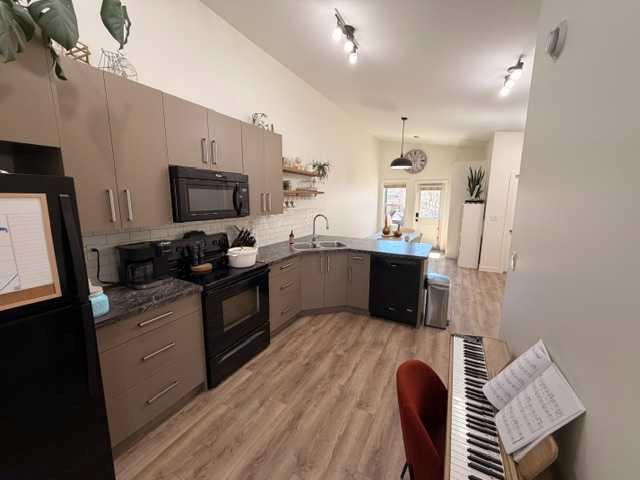 B 3809 46 Street