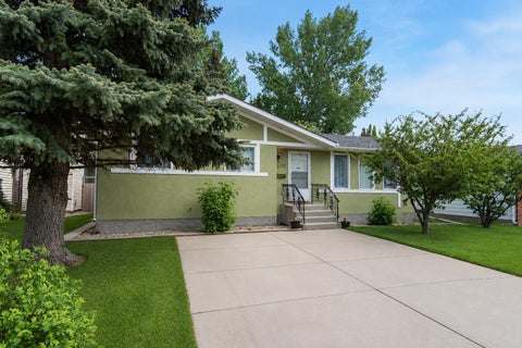 Photo of 105 Bell Street, Red Deer, AB T4R 1L6 (MLS # A2317567)
