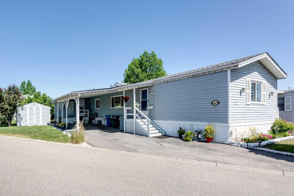 Photo of 99 Arbour Lake Road NW #62, Calgary, AB T3G 4E4 (MLS # A2272467)