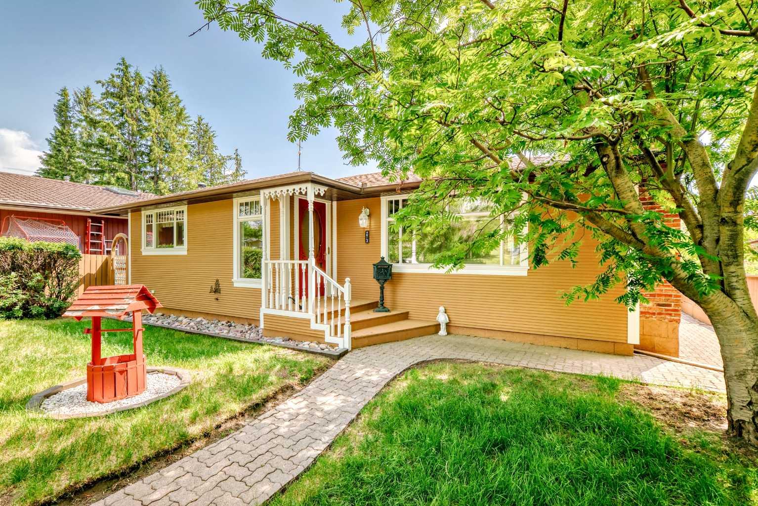 273 Capri Avenue NW