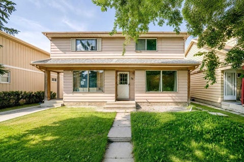 Photo of 96 Erin Woods Boulevard SE, Calgary, AB T2B 2R1 (MLS # A2349262)