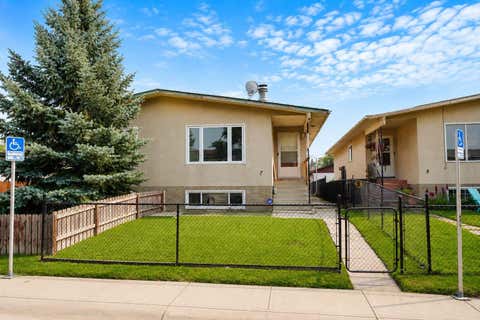 Photo of 7 Dovercliffe Way SE, Calgary, AB T2B 1W5 (MLS # A2339012)