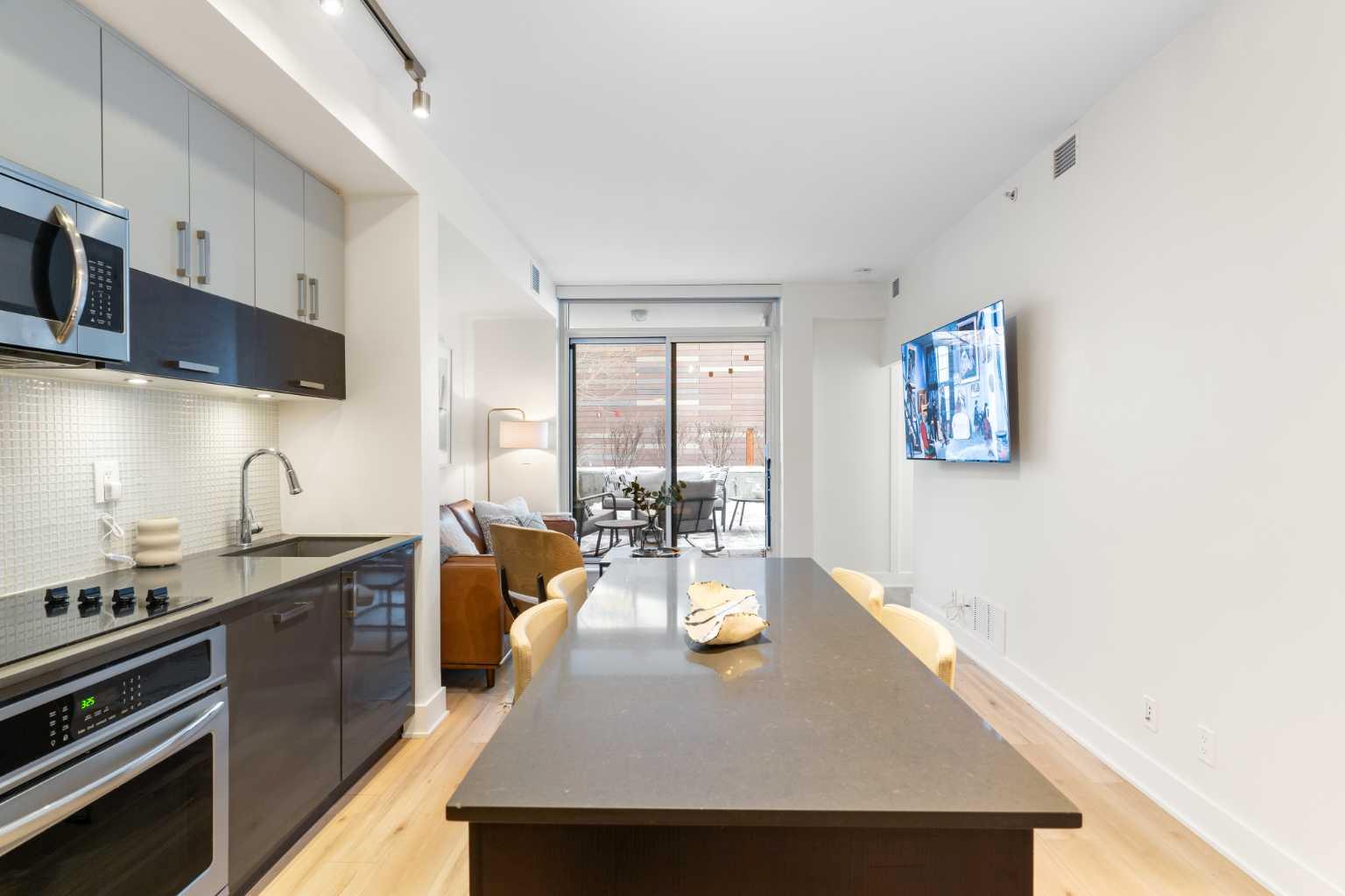 550 Riverfront Avenue SE 303