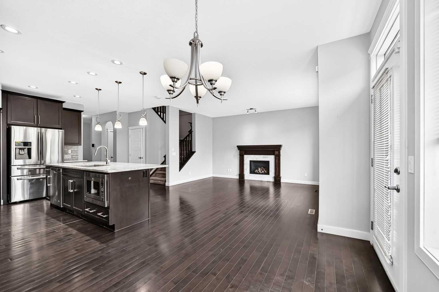 469 Skyview Shores Manor NE