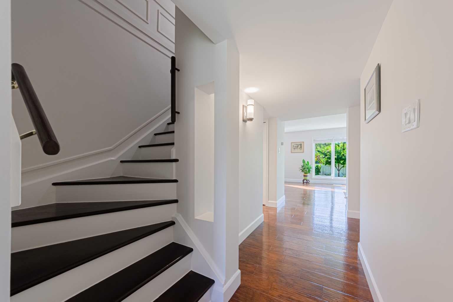 164 Cherovan Drive SW