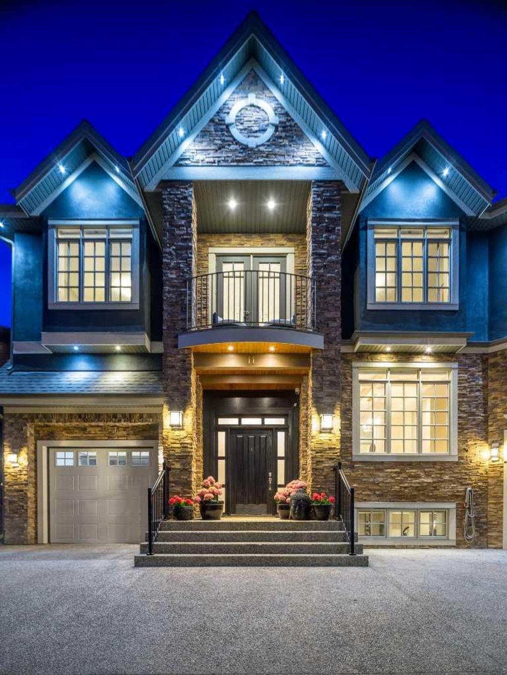 Photo of 11 Elveden Place SW, Calgary, AB T3H 0L1 (MLS # A2322987)