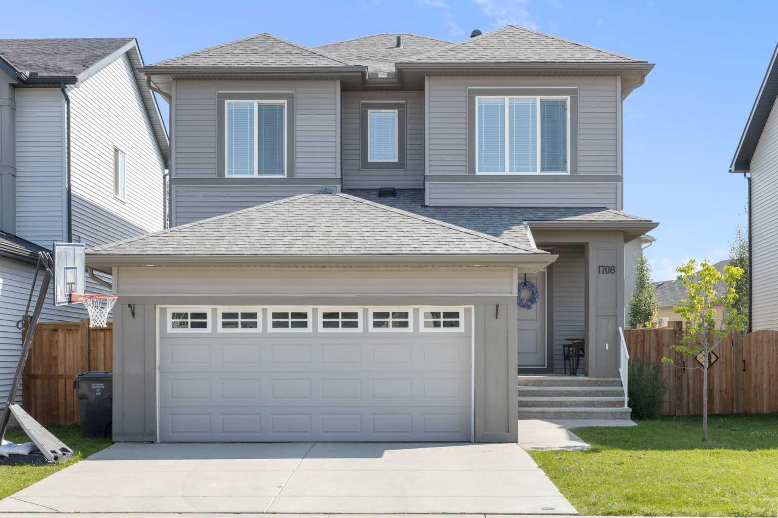 1708 Montgomery Gate SE