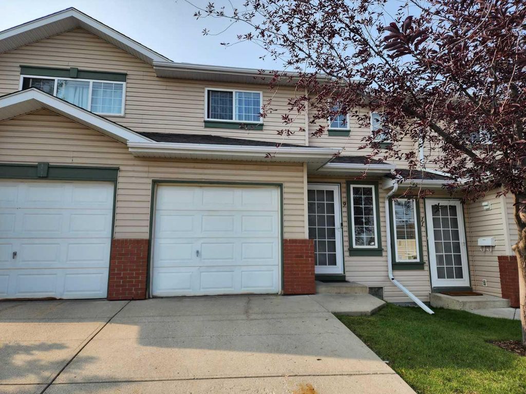 Photo of 9 Country Hills Rise NW, Calgary, AB T3K 4S7 (MLS # A2281004)