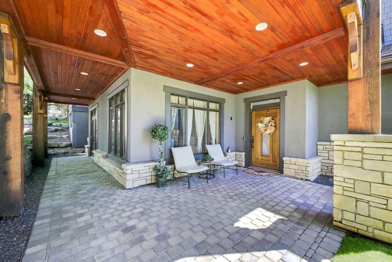16 Spring Valley Lane SW