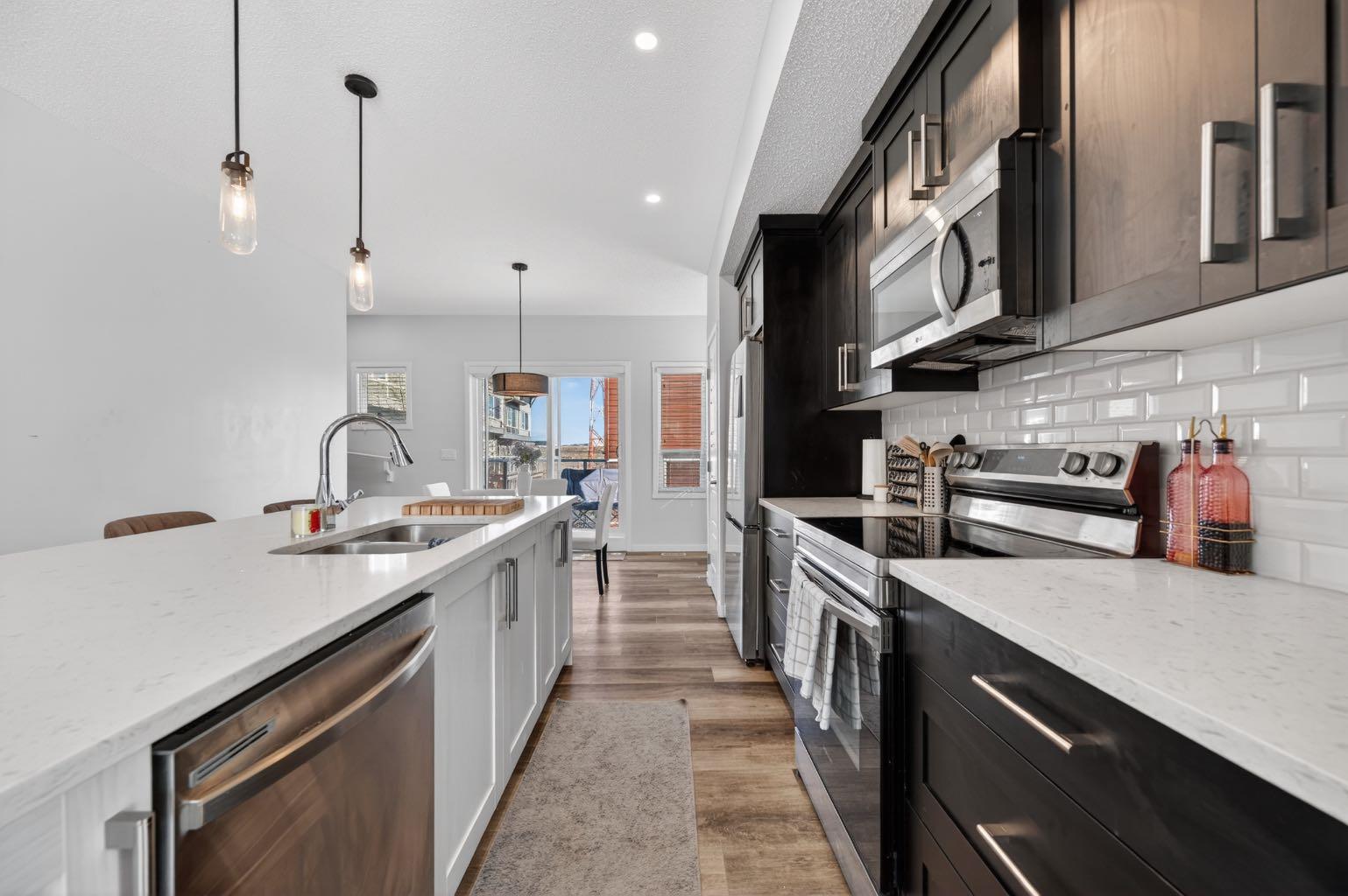 220 HARVEST GROVE Walk NE