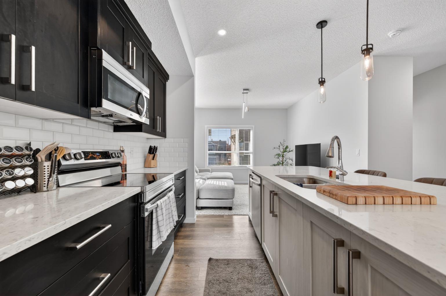 220 HARVEST GROVE Walk NE