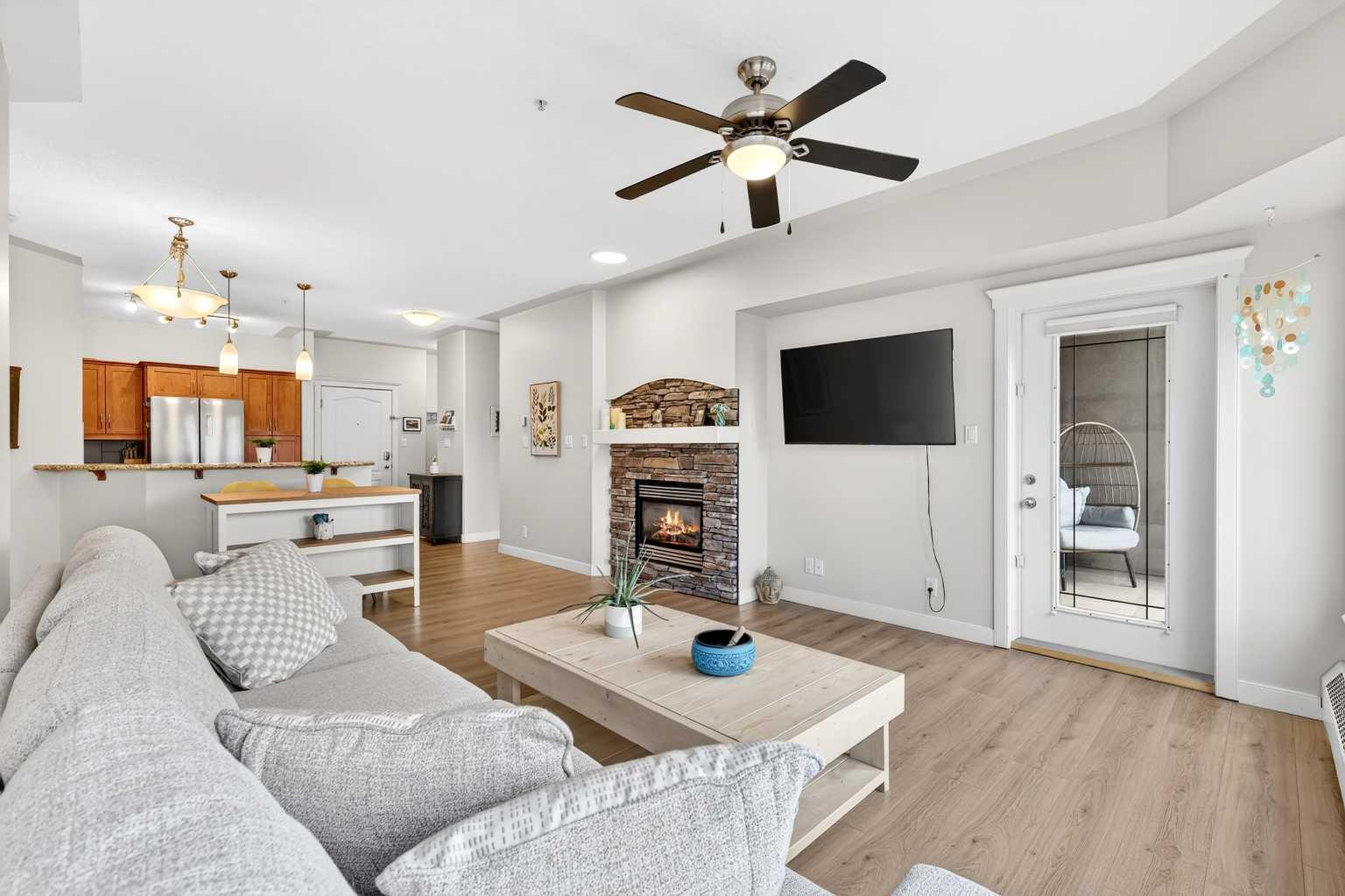 10 Discovery Ridge Close SW 519