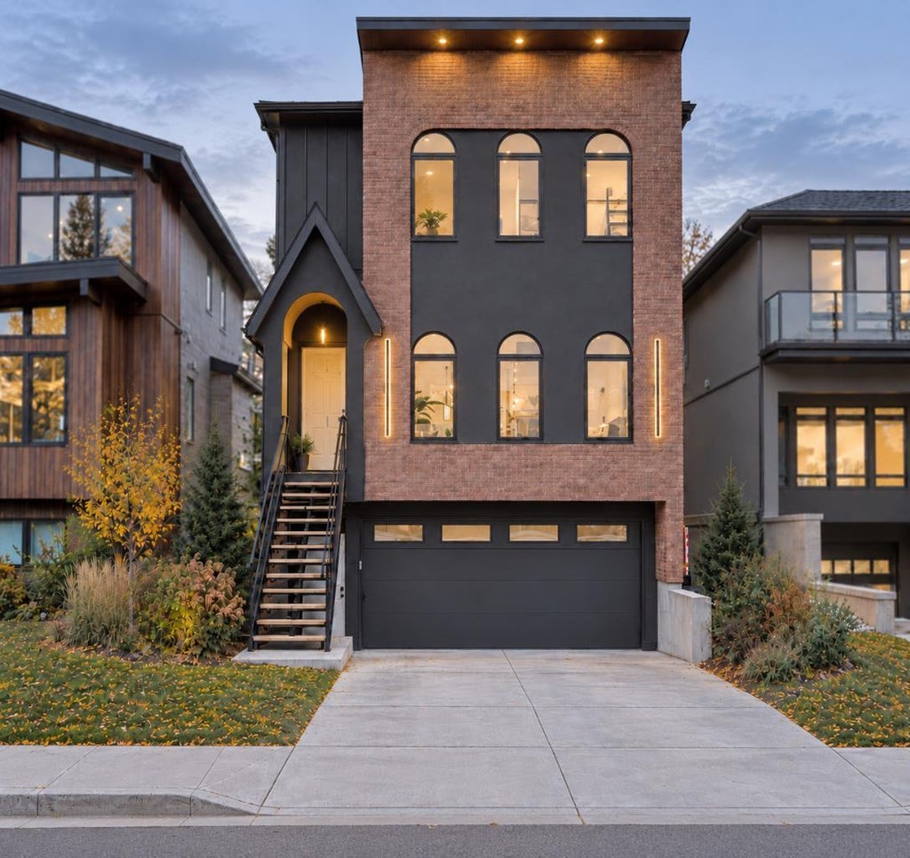 Photo of 2220 8 Street NE, Calgary, AB T2M 1S4 (MLS # A2349650)