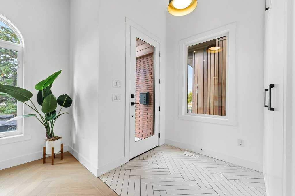 Photo of 2220 8 Street NE, Calgary, AB T2M 1S4 (MLS # A2349650)
