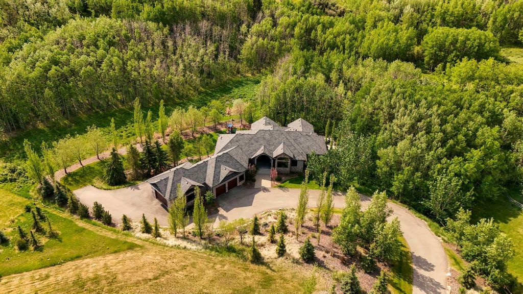 Photo of 25205D Bearspaw Place, Rural Rocky View County, AB T3R 1H5 (MLS # A2299712)