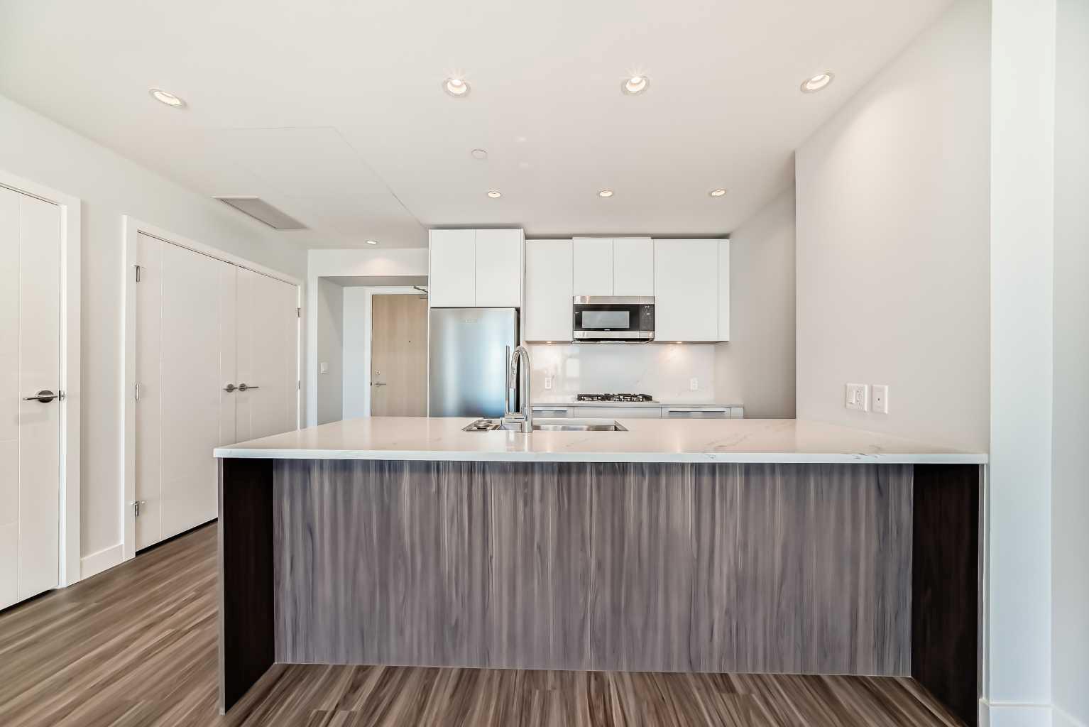 530 3 Street SE 1503