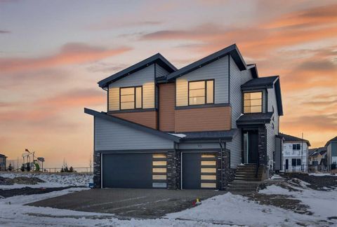 Photo of 95 South Shore Road, Chestermere, AB T1X 2S2 (MLS # A2279922)