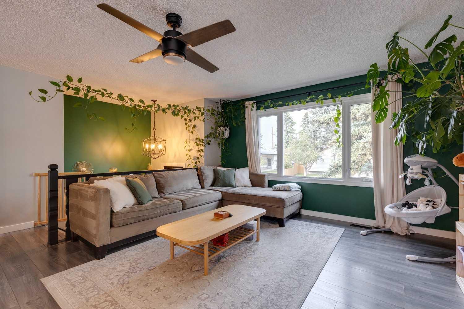 228 Penbrooke Way SE