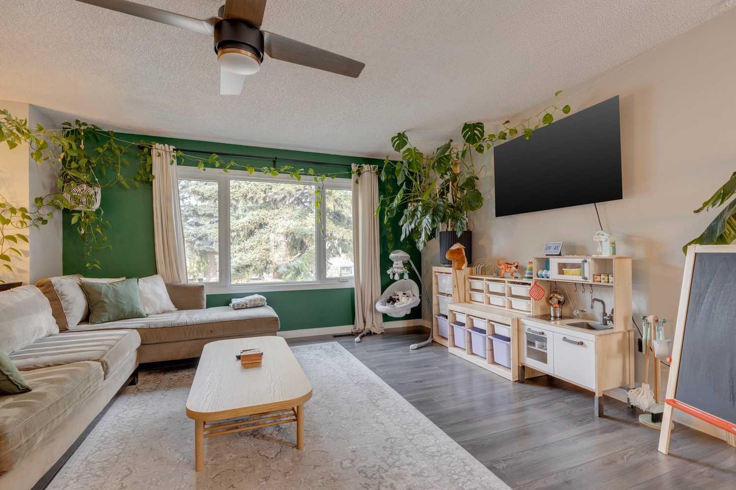 228 Penbrooke Way SE