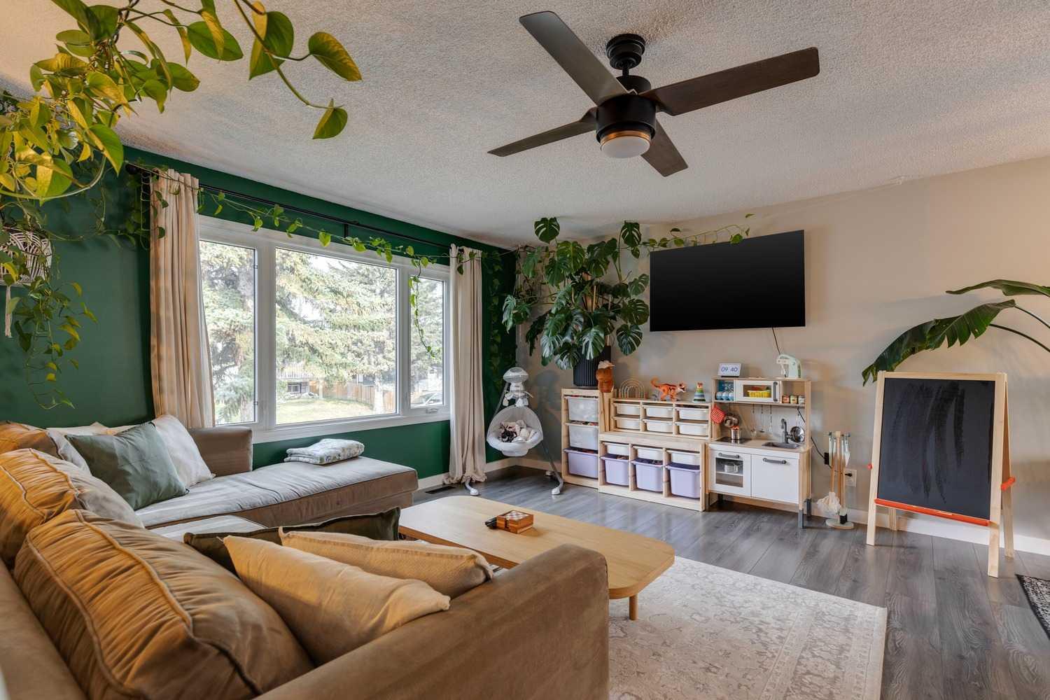 228 Penbrooke Way SE