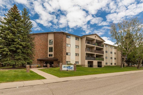 Photo of 85 Foxbend Crescent N #109, Lethbridge, AB T1H 5T4 (MLS # A2307918)