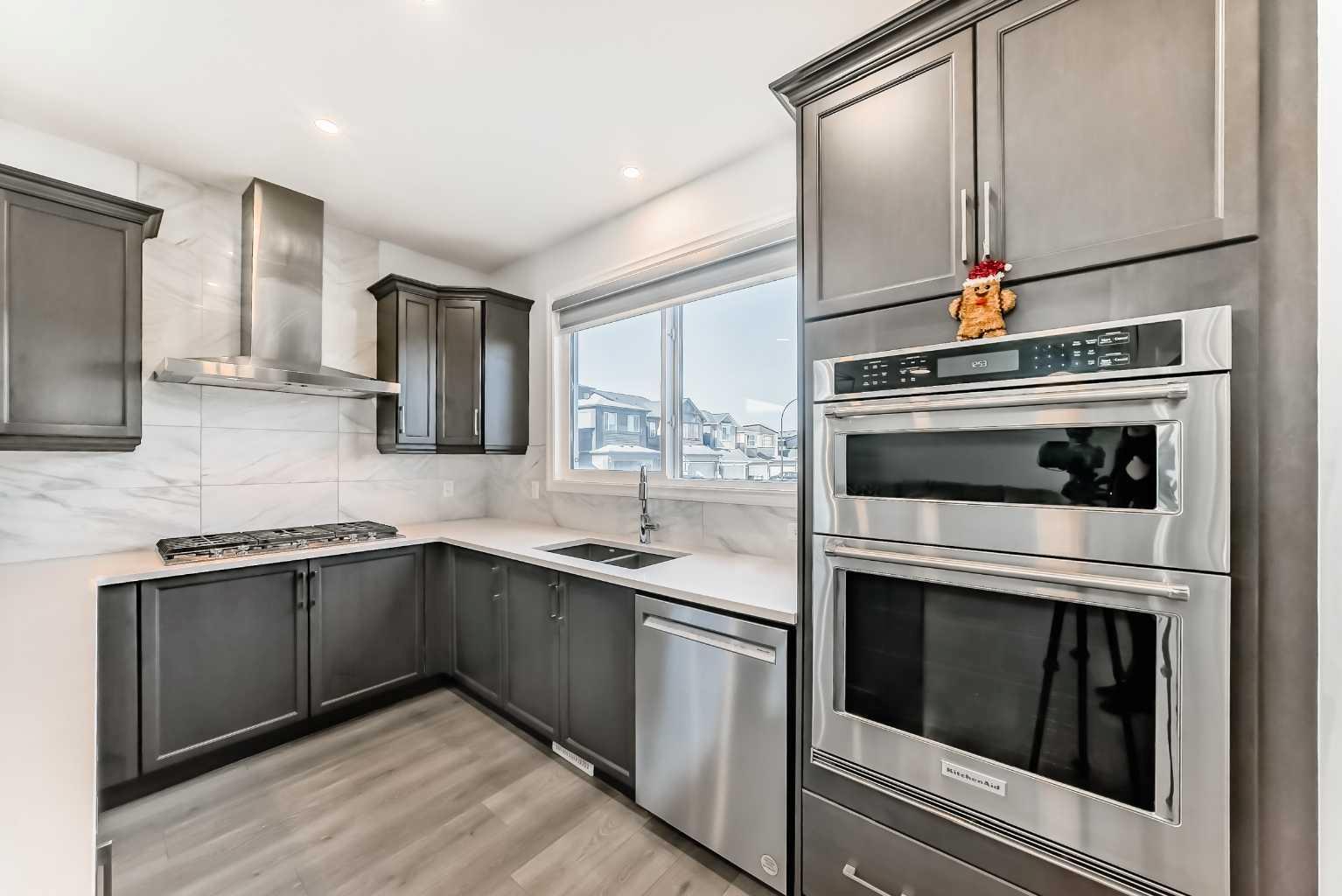 120 Belmont Boulevard SW
