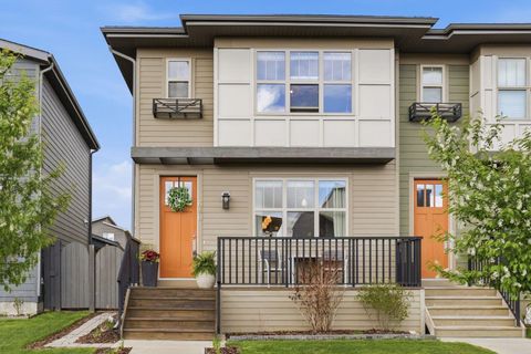 Photo of 648 Walden Drive SE, Calgary, AB T2X 0Z5 (MLS # A2313730)