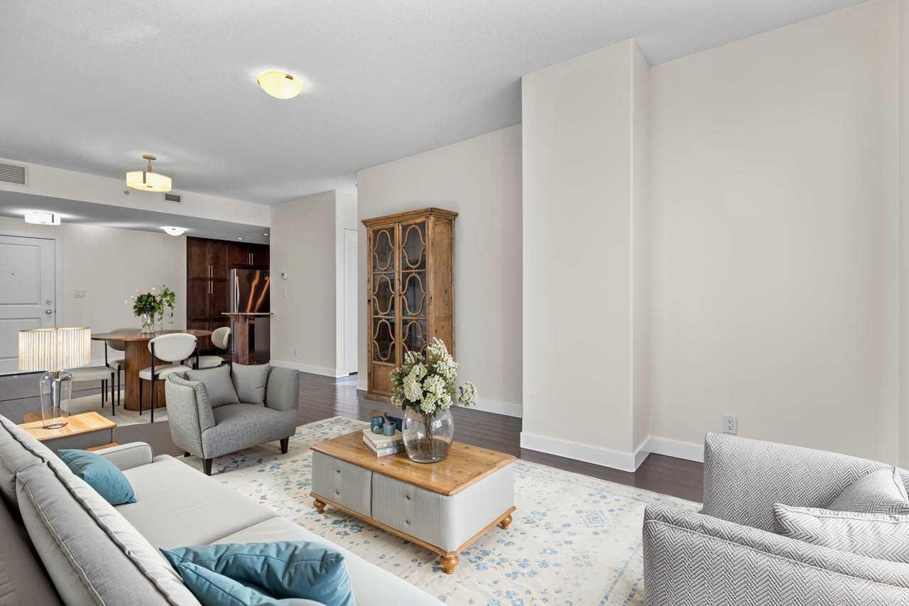 16 Varsity Estates Circle NW 310
