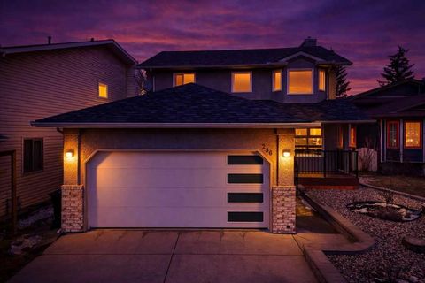 Photo of 256 Riverside Mews SE, Calgary, AB T2C 3Y8 (MLS # A2297500)