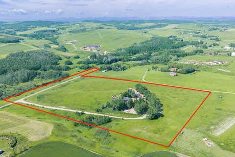 Photo of 96072 265 Avenue W, Rural Foothills County, AB T1S 3B2 (MLS # A2327742)