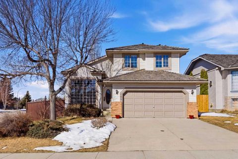 105 Crystalridge Drive Okotoks AB T1S 1P4