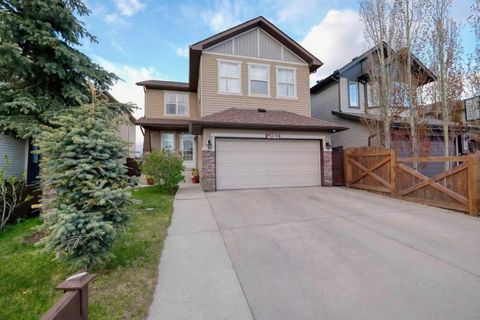 Photo of 247 Pantego Way NW, Calgary, AB T3K 0C2 (MLS # A2310214)