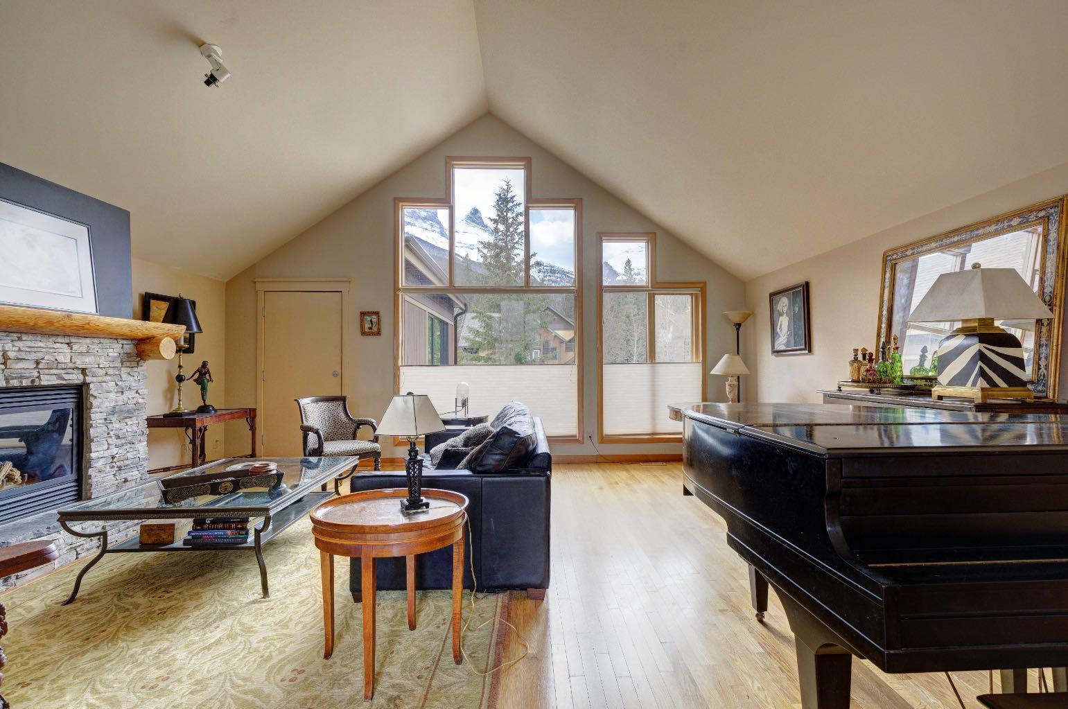 207 Miskow Close
