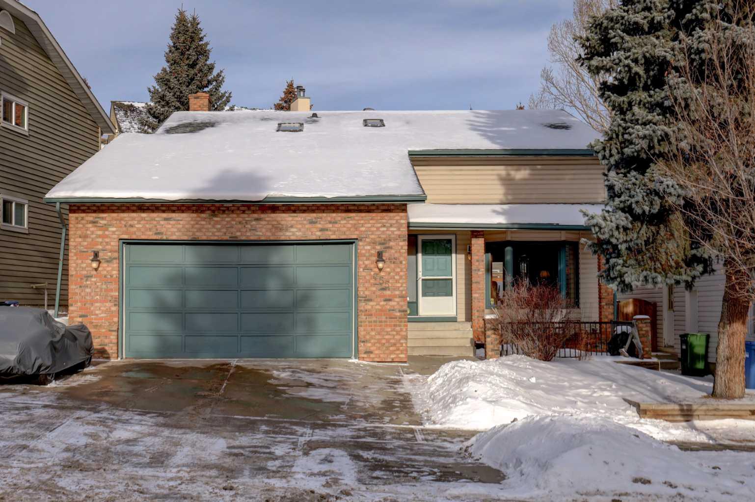 755 Strathcona Drive SW