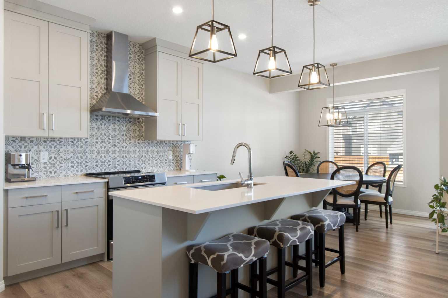 32 Wolf Creek Street SE