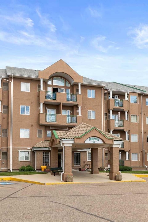 Photo of 278 Park Meadows Drive SE #102, Medicine Hat, AB T1B 4J1 (MLS # A2321506)