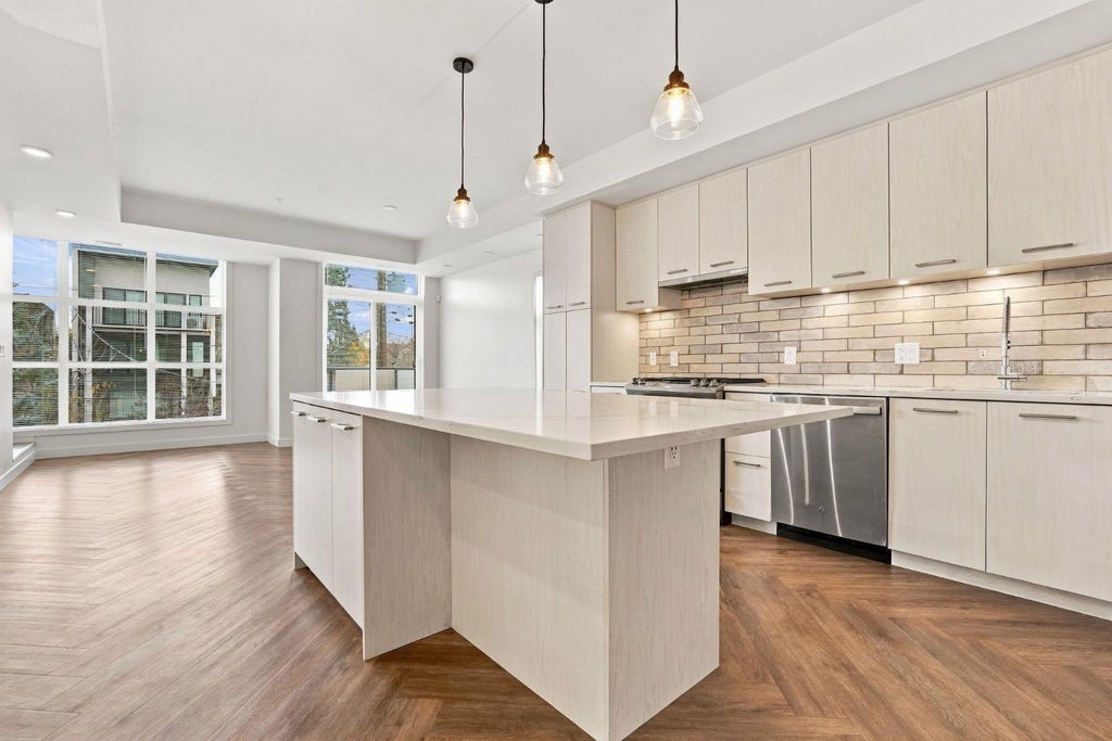 Photo of 1709 35 Avenue SW #201, Calgary, AB T2T 6X9 (MLS # A2354757)