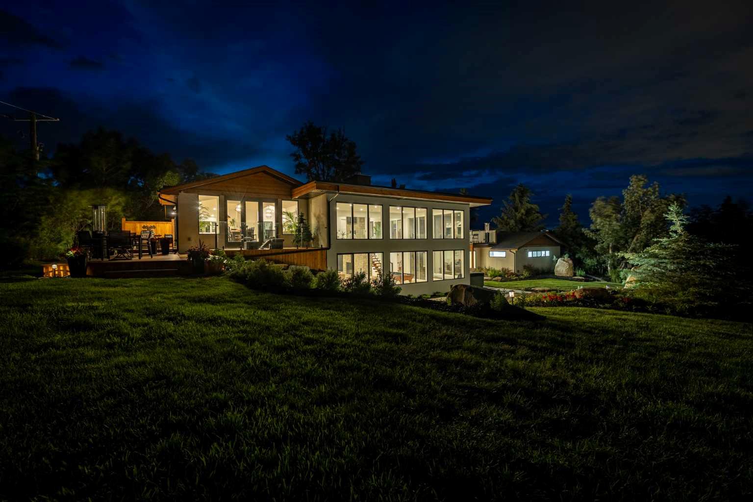 10 Devonian Ridge Place