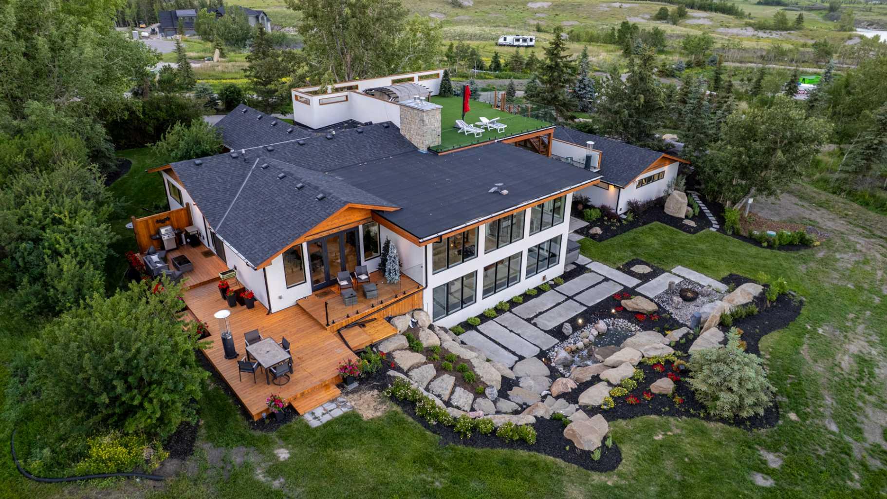 10 Devonian Ridge Place
