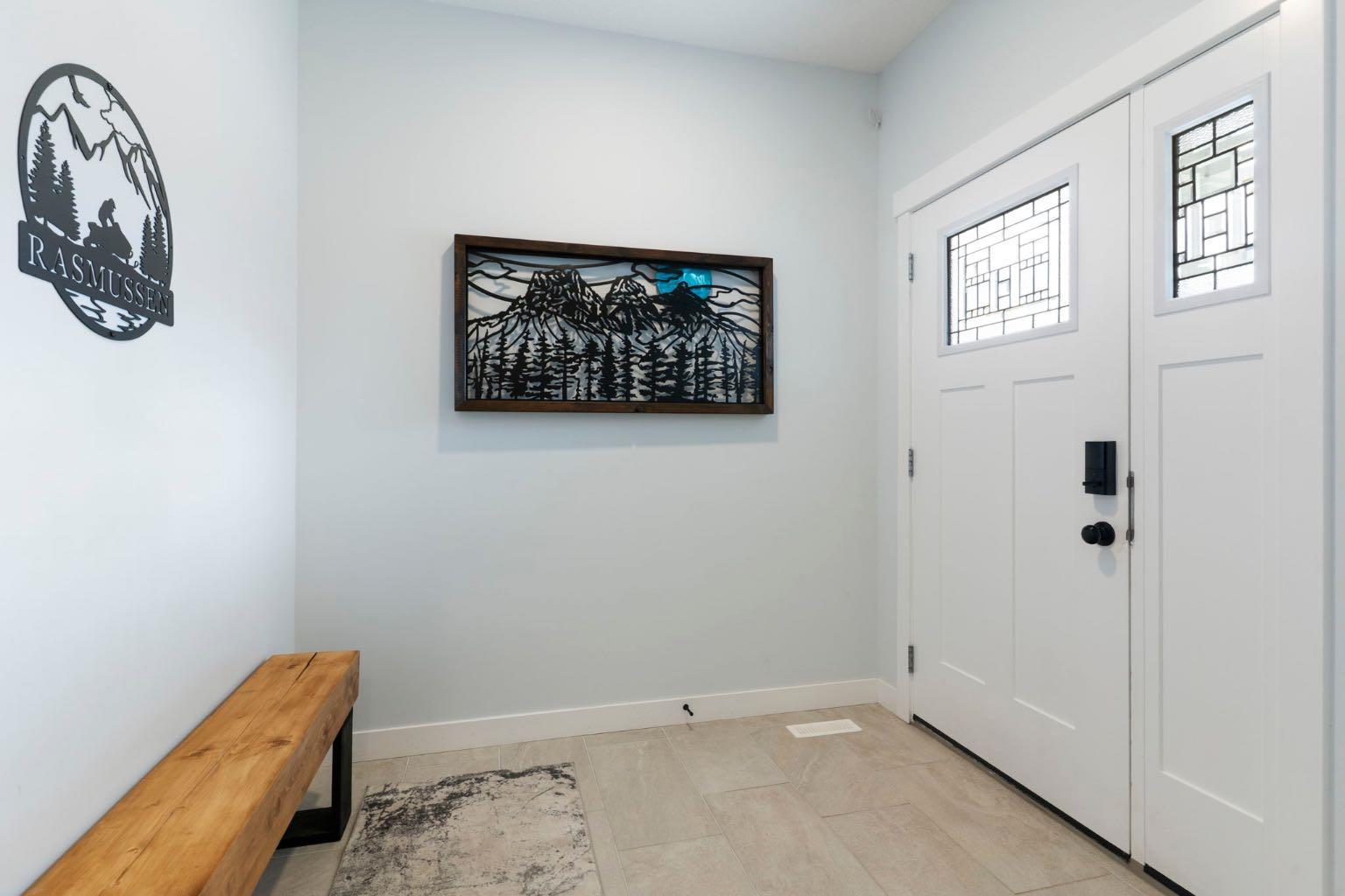 99 Ridge View Close