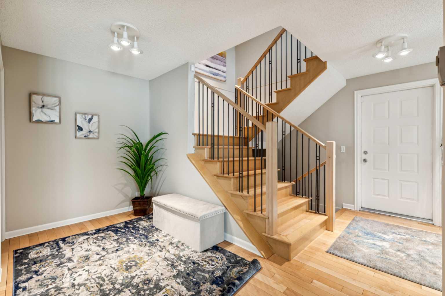 275 Woodridge Drive SW 2