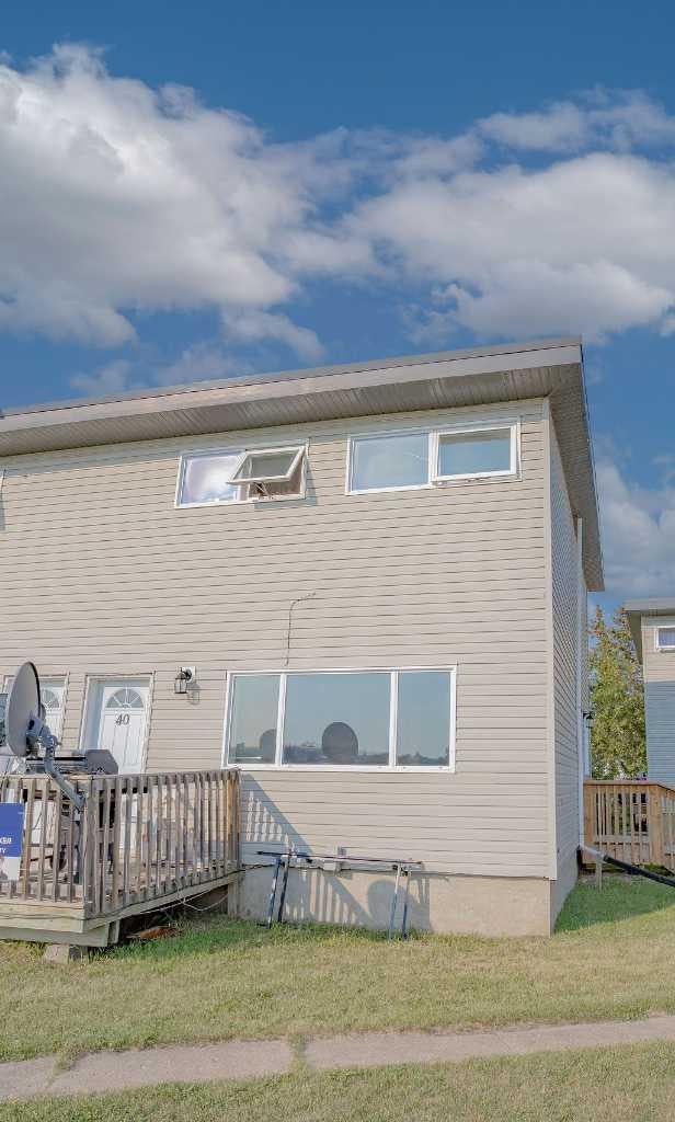 Photo of 305 5 Street #40, Wainwright, AB T9W 1A5 (MLS # A2340978)